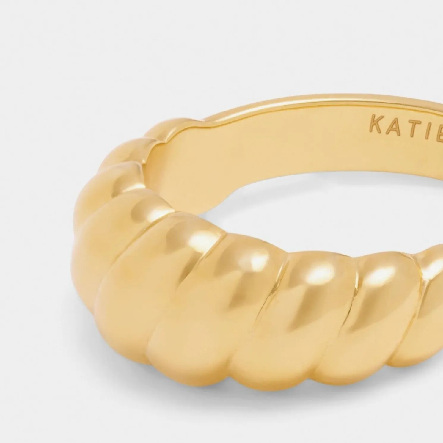 Harper Twist Ring in Gold