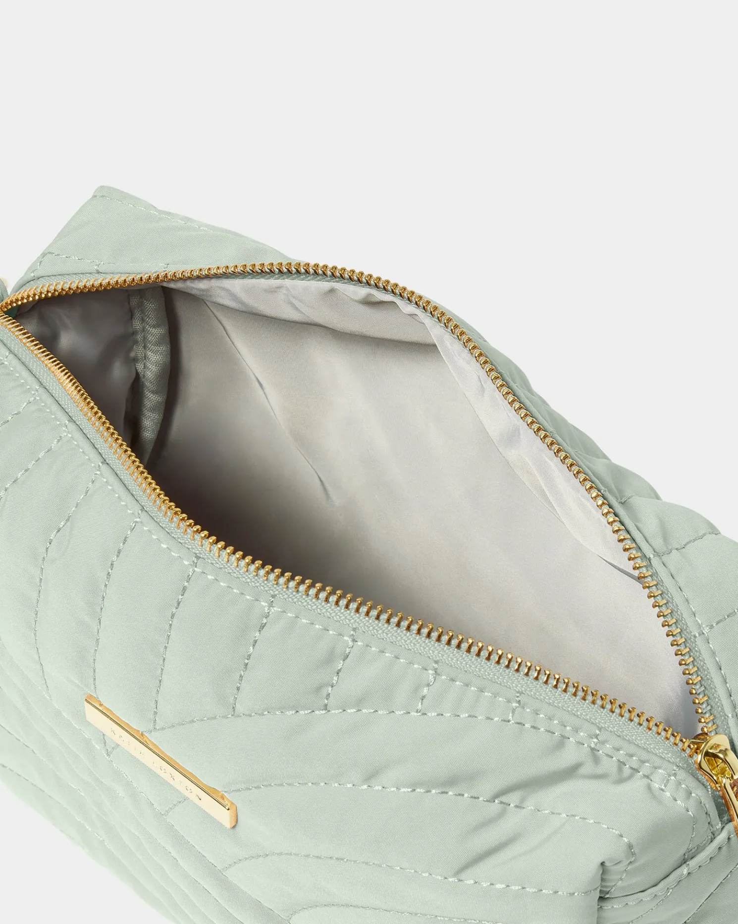 Quilted Wristlet Organiser